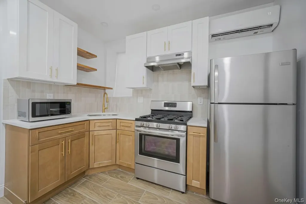 2775 Pond Place Bronx NY 10458