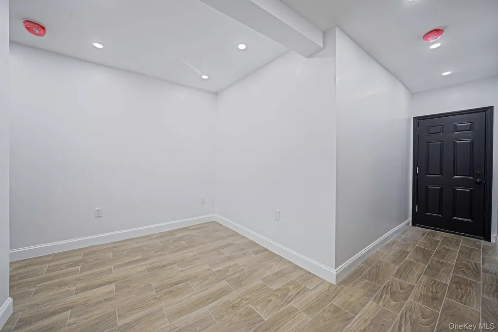 2775 Pond Place Bronx NY 10458