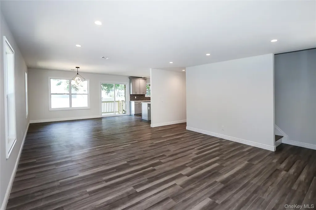 245 New Avenue Wyandanch NY 11798