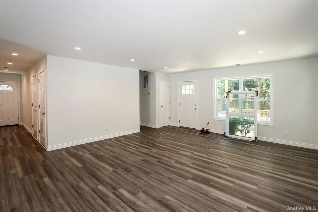 245 New Avenue Wyandanch NY 11798