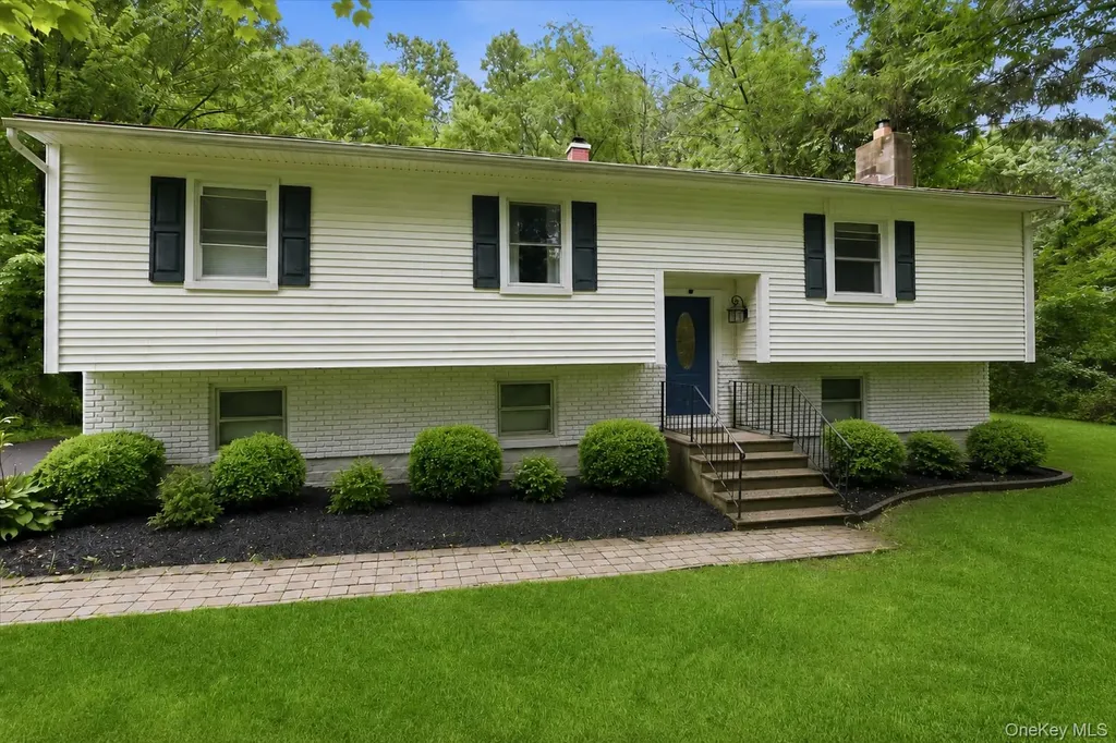 138 Kent Shore Drive Carmel NY 10512