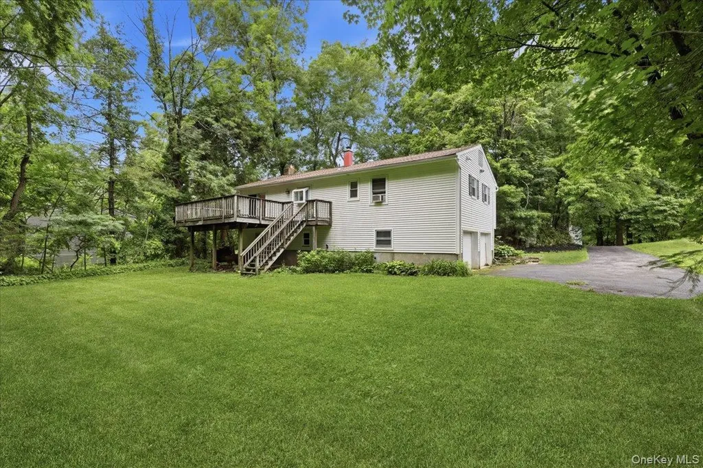 138 Kent Shore Drive Carmel NY 10512