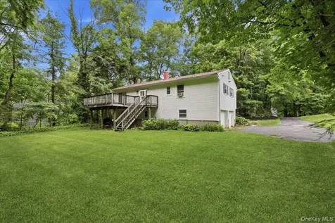 138 Kent Shore Drive Carmel NY 10512