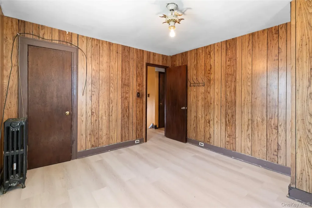 8952 218th Street Queens Village NY 11427