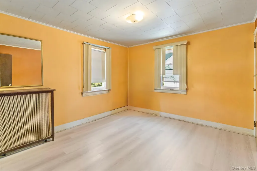 8952 218th Street Queens Village NY 11427