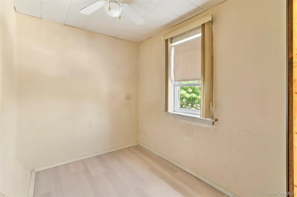 8952 218th Street Queens Village NY 11427