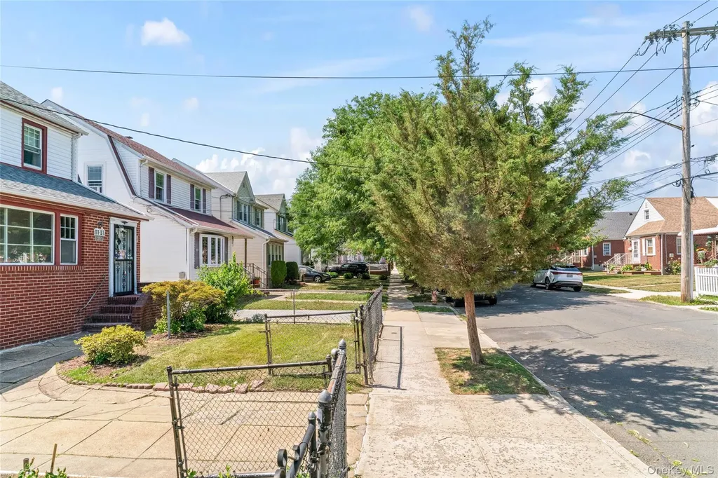 8952 218th Street Queens Village NY 11427