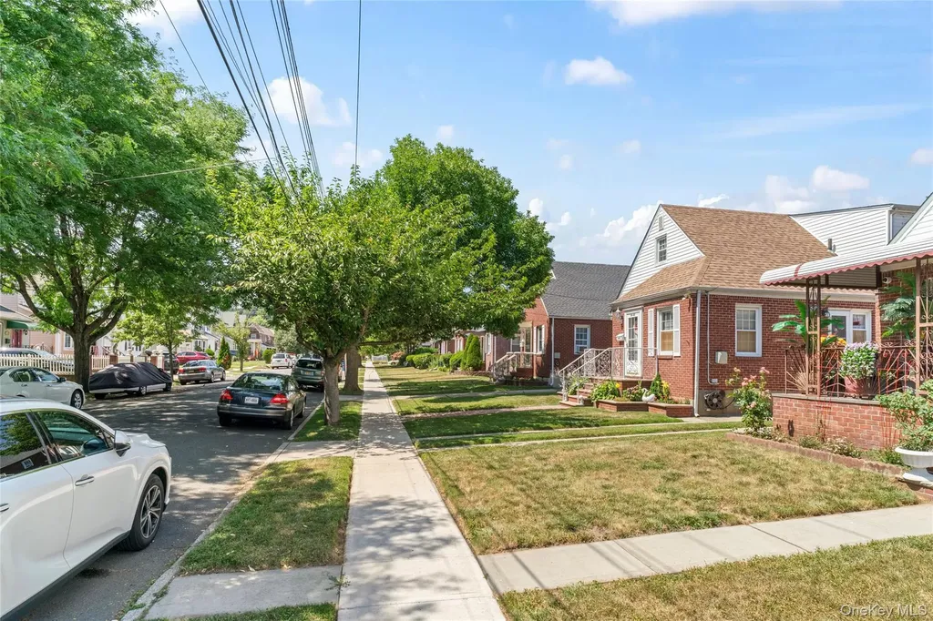 8952 218th Street Queens Village NY 11427