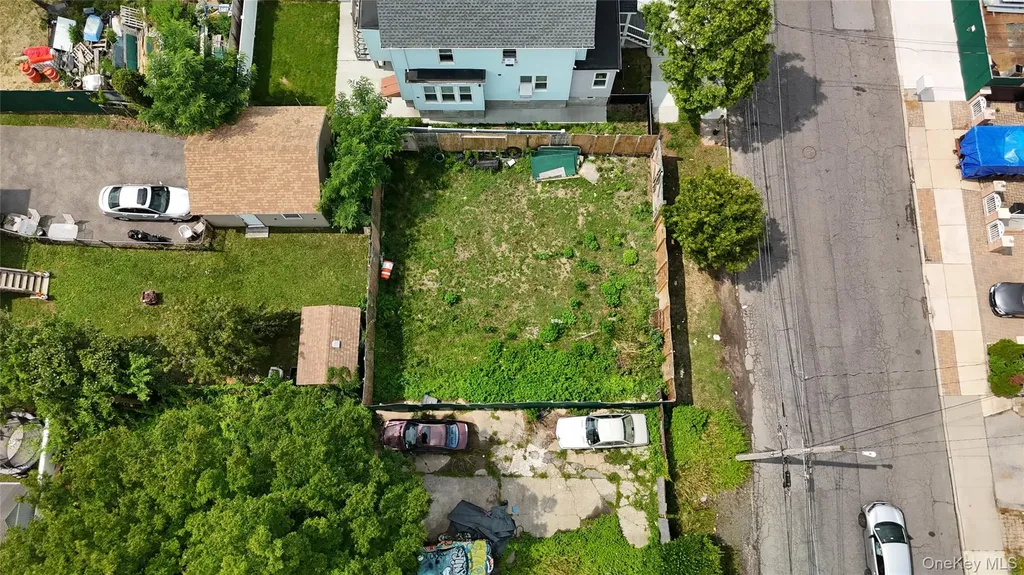 829 Dean Avenue Bronx NY 10465