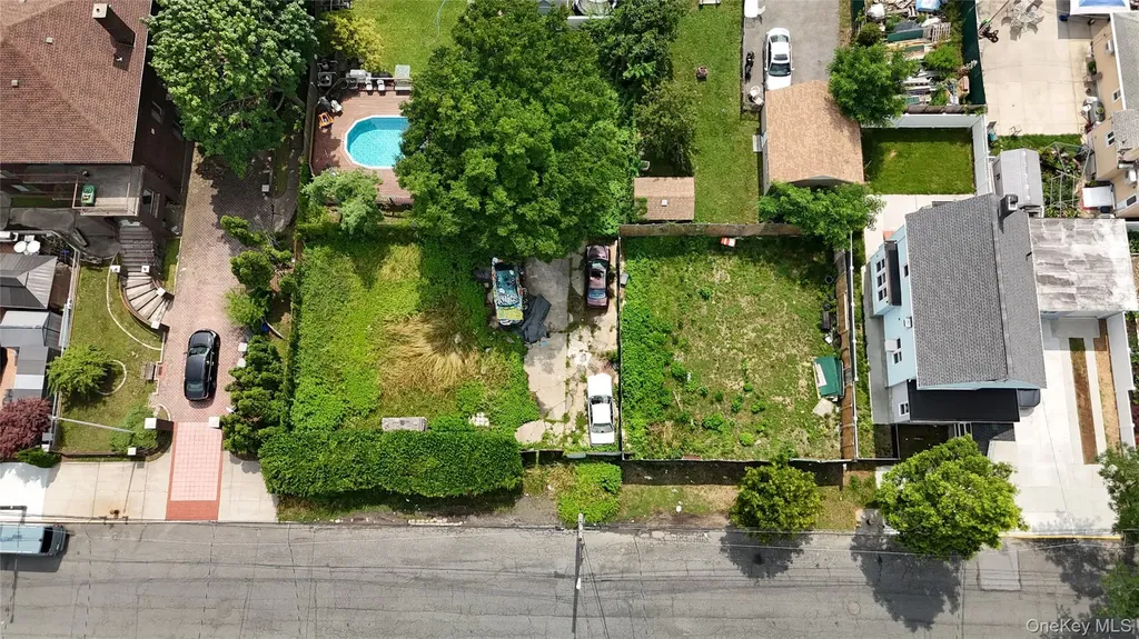 829 Dean Avenue Bronx NY 10465