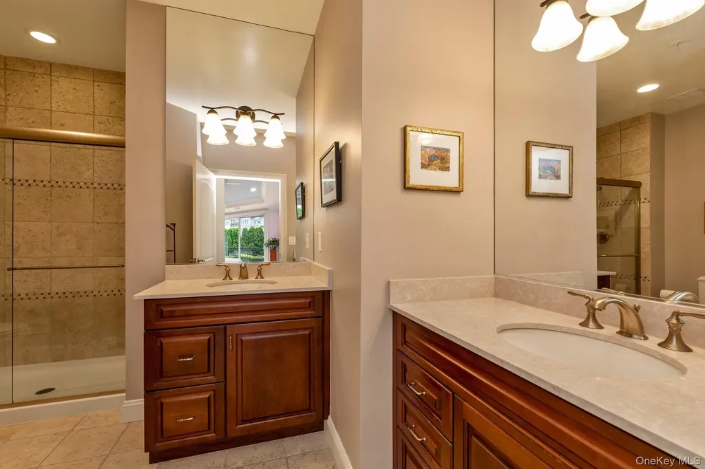 104 Shady Lane Westbury NY 11590
