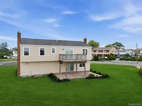 89 Ocean Avenue Massapequa NY 11758