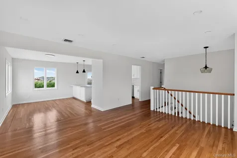 89 Ocean Avenue Massapequa NY 11758