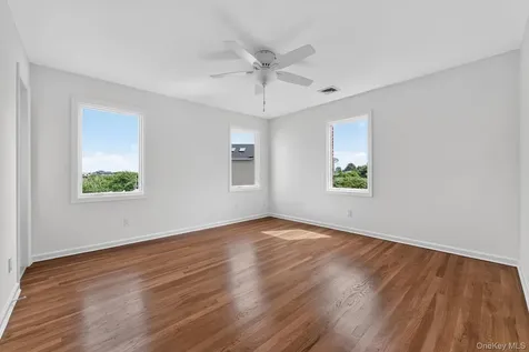 89 Ocean Avenue Massapequa NY 11758