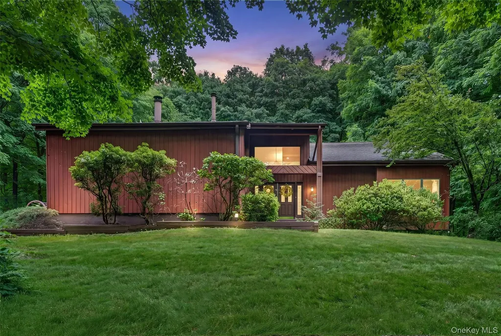 1 Tenny Lane Cornwall NY 12518