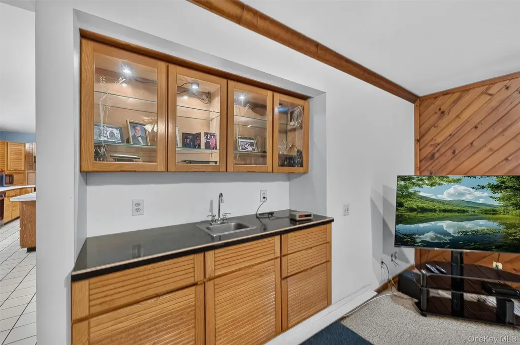1 Tenny Lane Cornwall NY 12518