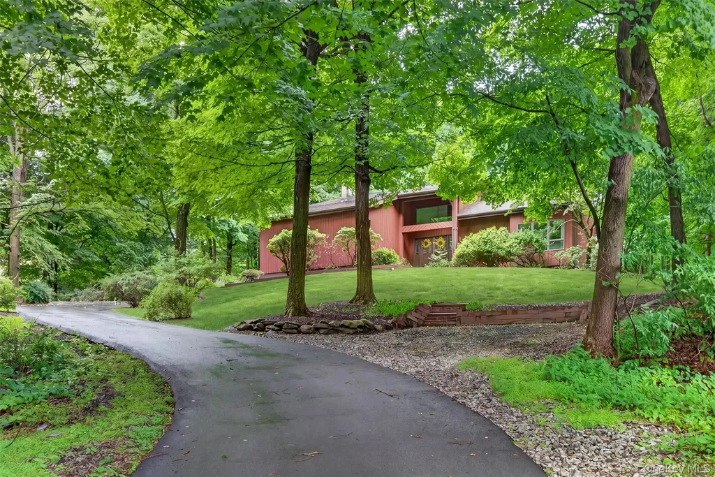 1 Tenny Lane Cornwall NY 12518