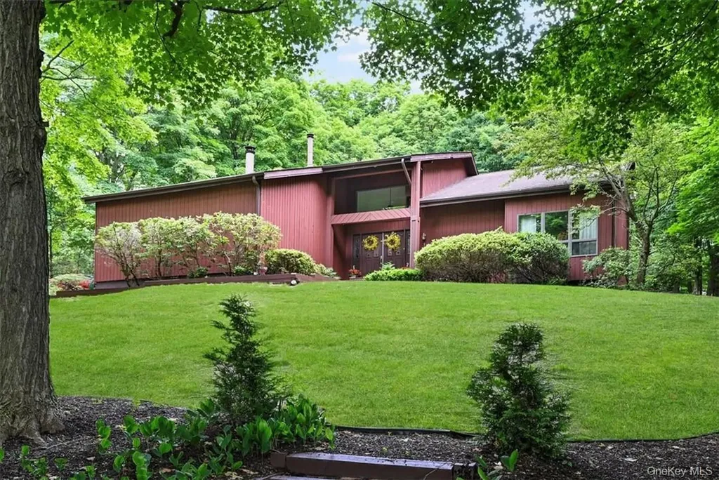 1 Tenny Lane Cornwall NY 12518