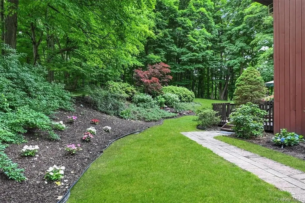 1 Tenny Lane Cornwall NY 12518