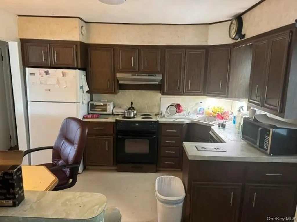 1916 Wilson Avenue North Bellmore NY 11710