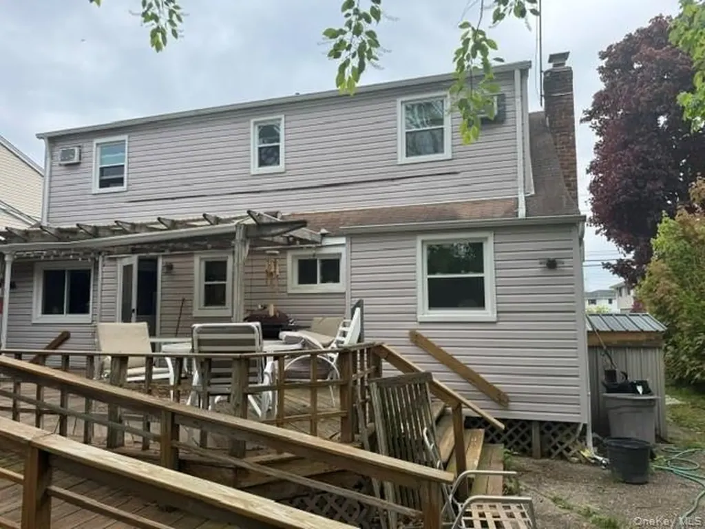 1916 Wilson Avenue North Bellmore NY 11710
