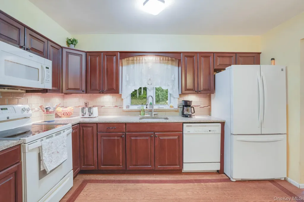 5 Gardineer Road Putnam Valley NY 10579