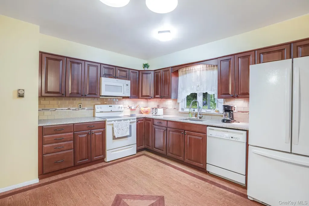 5 Gardineer Road Putnam Valley NY 10579