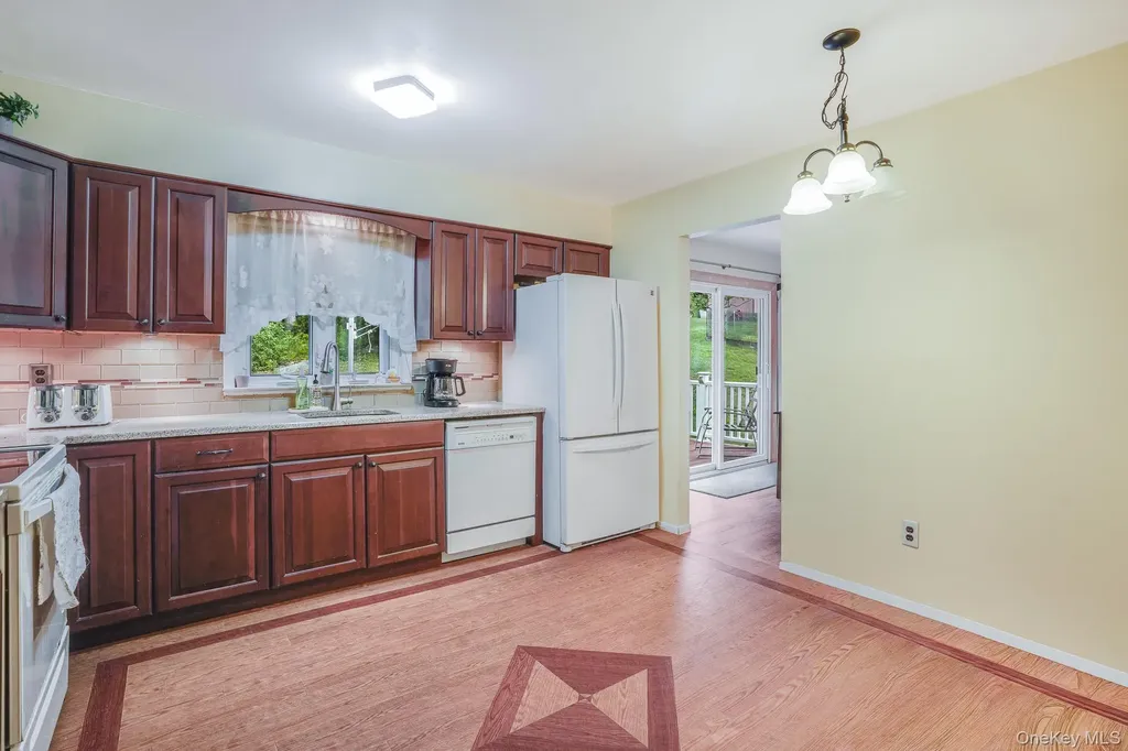 5 Gardineer Road Putnam Valley NY 10579