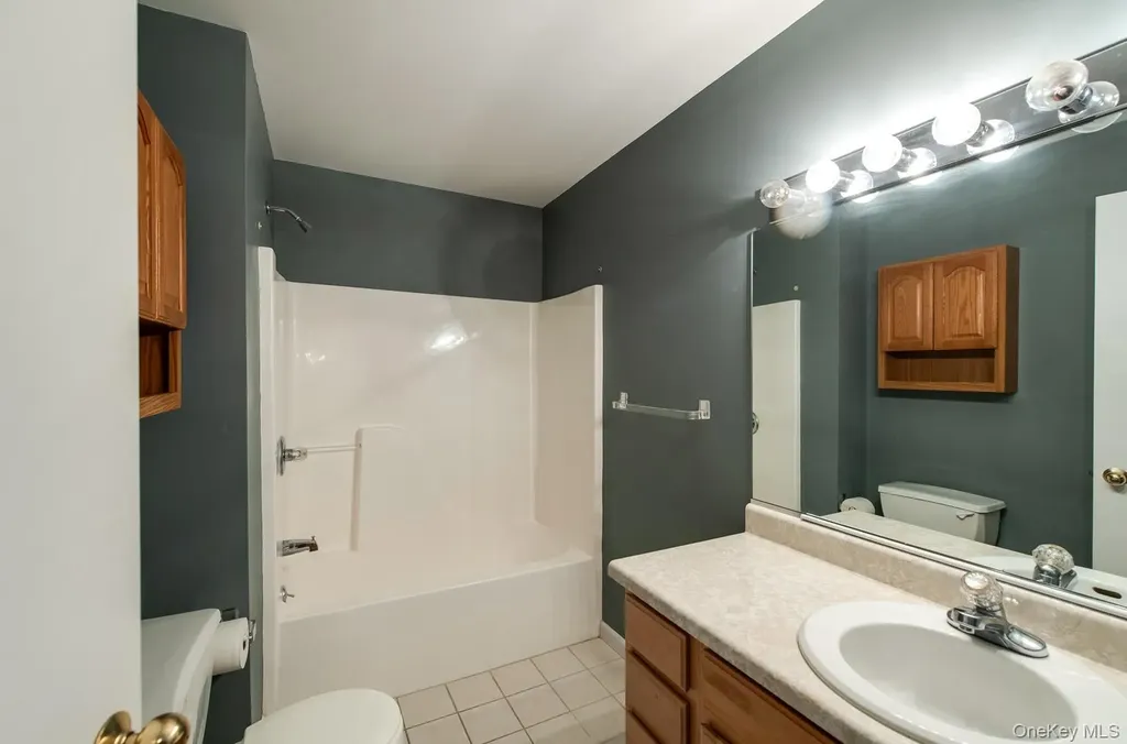 503 Scenic Lane Poughkeepsie NY 12603