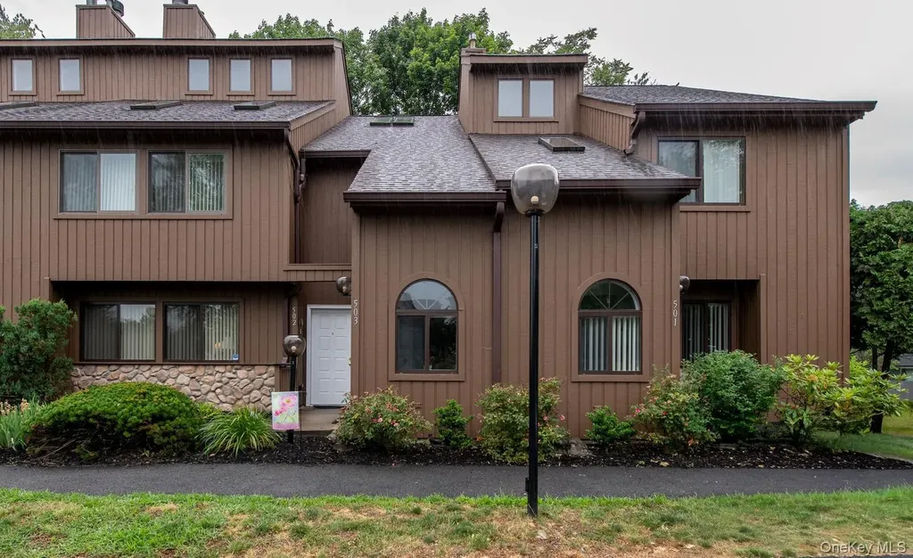 503 Scenic Lane Poughkeepsie NY 12603