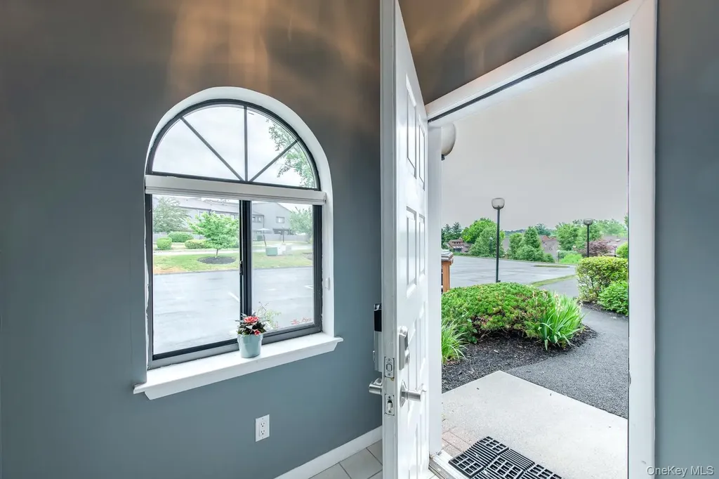 503 Scenic Lane Poughkeepsie NY 12603