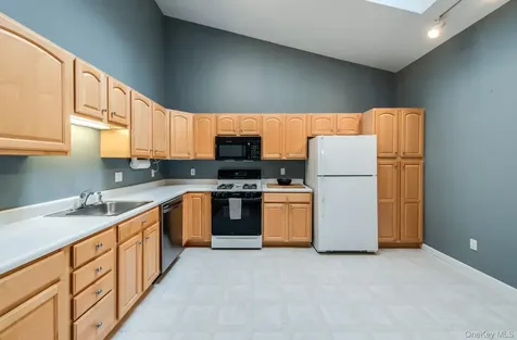 503 Scenic Lane Poughkeepsie NY 12603