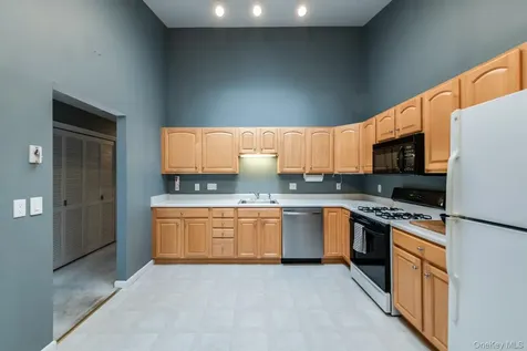 503 Scenic Lane Poughkeepsie NY 12603