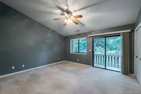503 Scenic Lane Poughkeepsie NY 12603