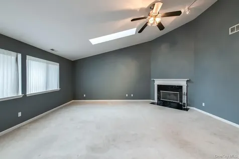 503 Scenic Lane Poughkeepsie NY 12603