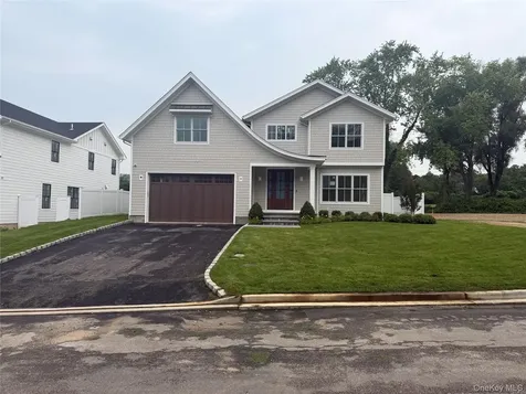 738 Motts Cove Road N Glen Head NY 11545