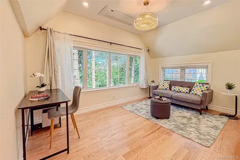 9 Watkins Place New Rochelle NY 10801