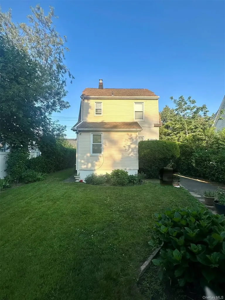 10048 222nd Street Queens Village NY 11429