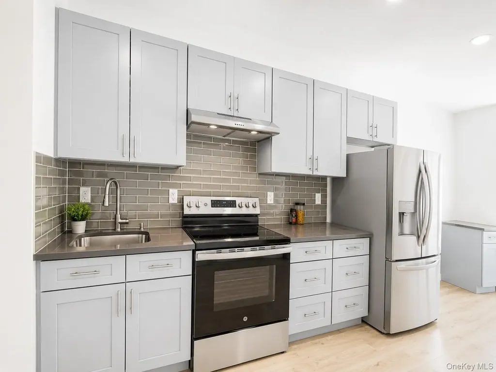 6946 64th Street Ridgewood NY 11385