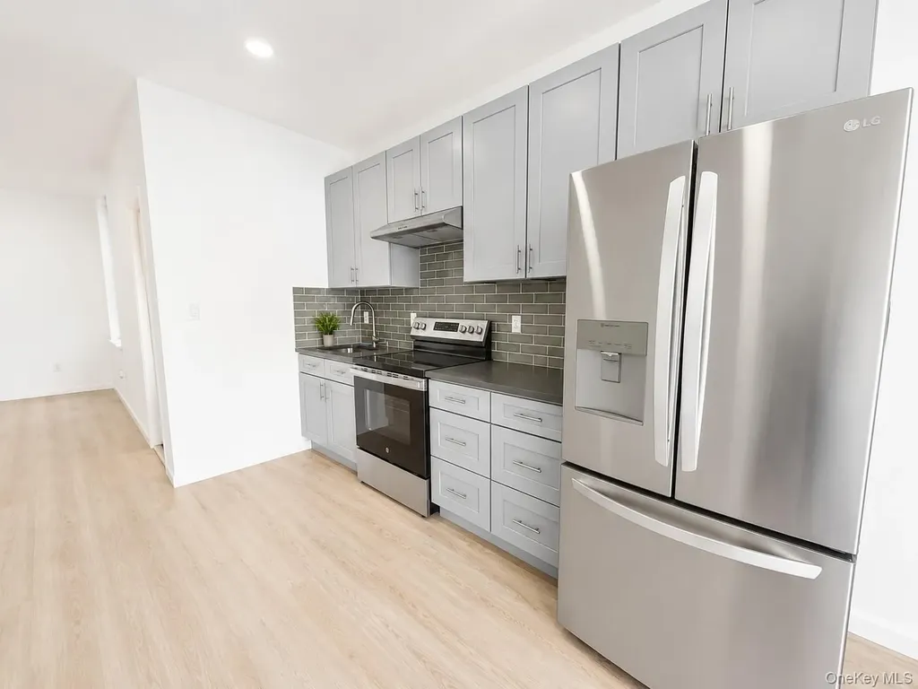 6946 64th Street Ridgewood NY 11385
