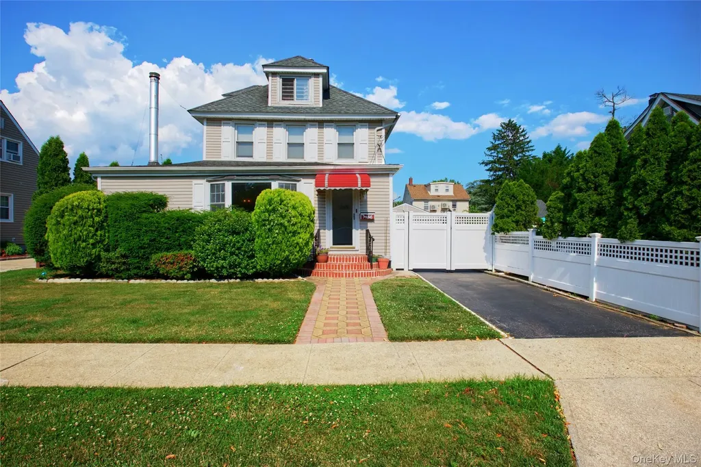 117 Walnut Street West Hempstead NY 11552