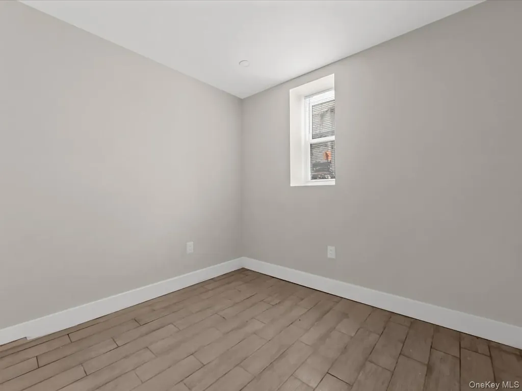 910 E 226th Street Bronx NY 10466