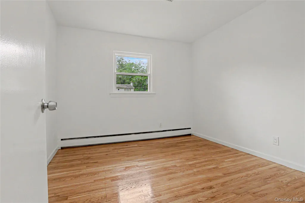 12 Roe Drive Hyde Park NY 12538