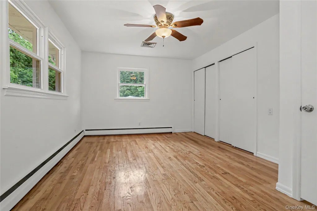 12 Roe Drive Hyde Park NY 12538
