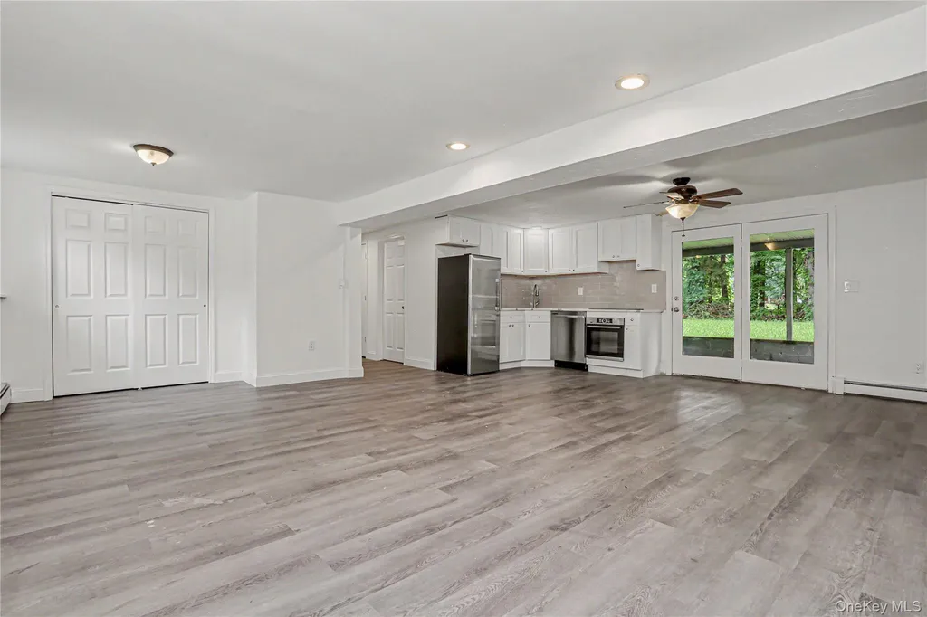 12 Roe Drive Hyde Park NY 12538