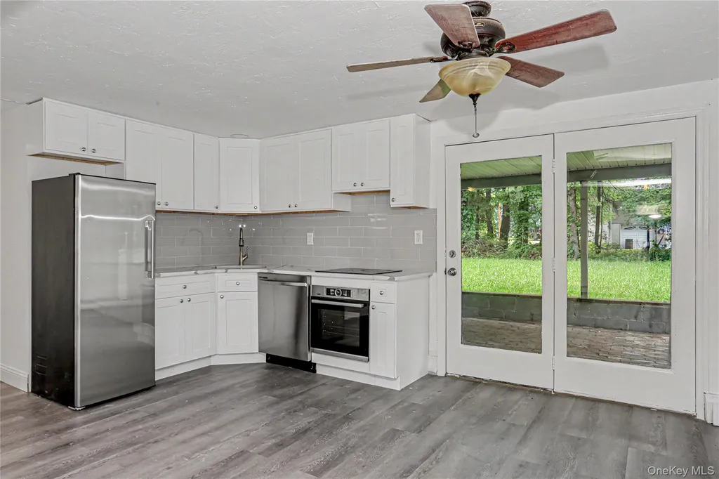 12 Roe Drive Hyde Park NY 12538