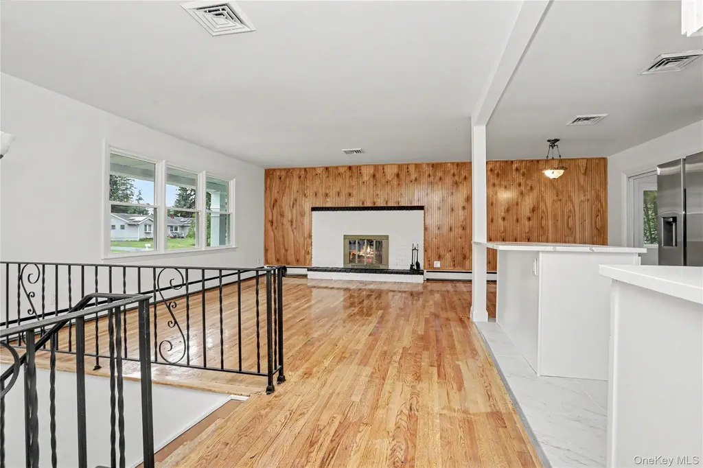 12 Roe Drive Hyde Park NY 12538
