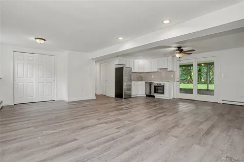 12 Roe Drive Hyde Park NY 12538