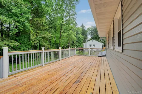 12 Roe Drive Hyde Park NY 12538