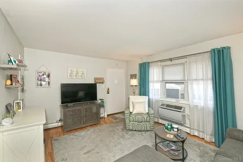 490 Main Street Farmingdale NY 11735